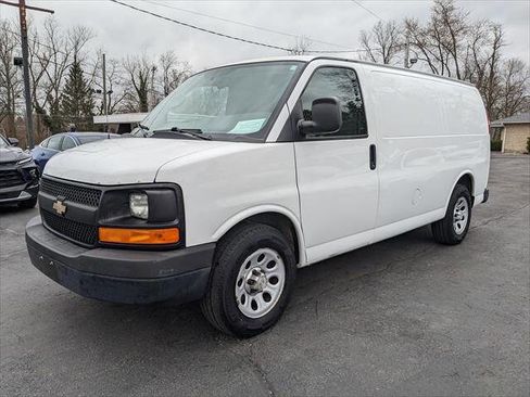 Used 2013 Chevrolet Express 1500 image 1