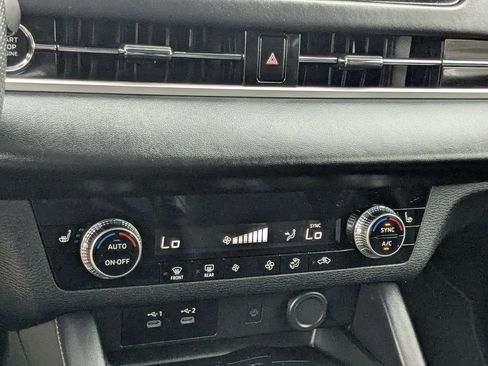 Used 2025 Mitsubishi Outlander SE FWD image 20
