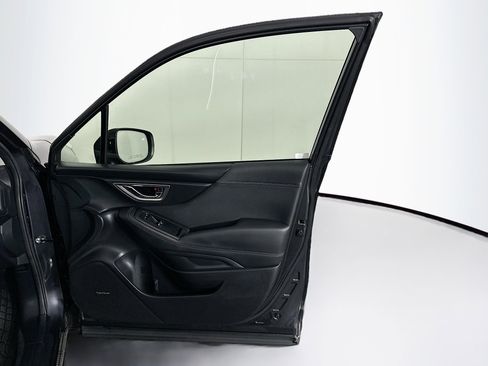 Used 2019 Subaru Forester Premium image 33