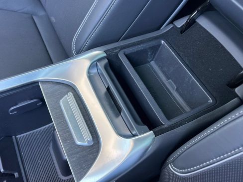 Used 2025 Lucid Air Touring AWD/4WD image 29