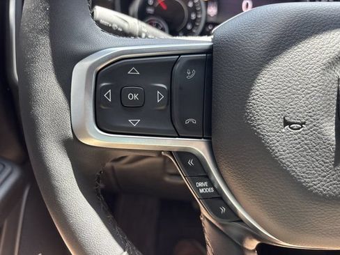 Used 2025 RAM 1500 Big Horn AWD/4WD image 25