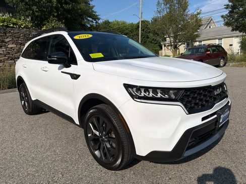 Certified 2022 Kia Sorento X-Line EX AWD/4WD image 9