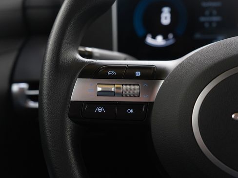 Certified 2025 Hyundai Santa Cruz SEL image 26