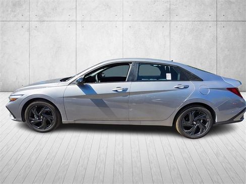 New 2026 Hyundai Elantra Sport image 2