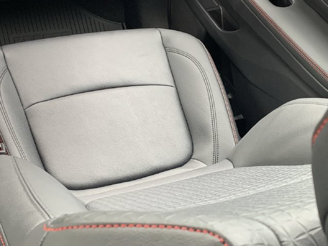 Used 2026 Toyota Sienna XSE AWD/4WD image 33
