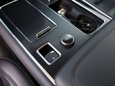 Used 2025 Lincoln Aviator 2WD image 18