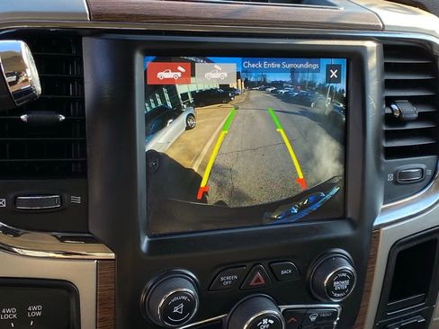 Used 2018 RAM 2500 Laramie image 16