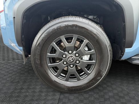 Used 2026 Toyota 4Runner SR5 AWD/4WD image 15