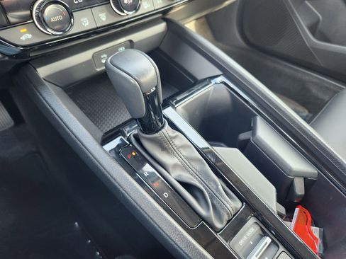 Used 2023 Honda Accord EX-L image 23