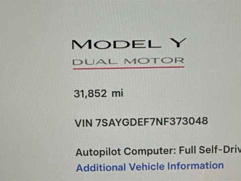 Used 2022 Tesla Model Y Performance AWD/4WD image 16