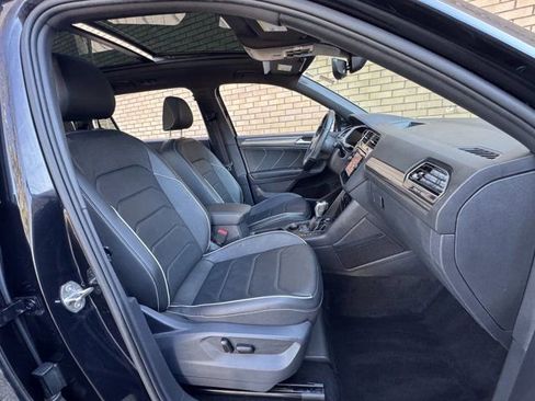 Used 2022 Volkswagen Tiguan SEL R-Line image 10