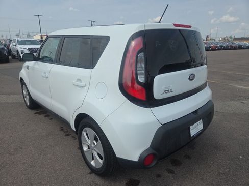 Used 2016 Kia Soul FWD image 7
