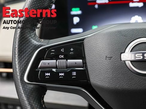 Used 2023 Nissan Ariya AWD image 15