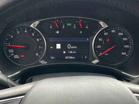 Used 2020 Chevrolet Equinox LT w/ Sport Edition image 22