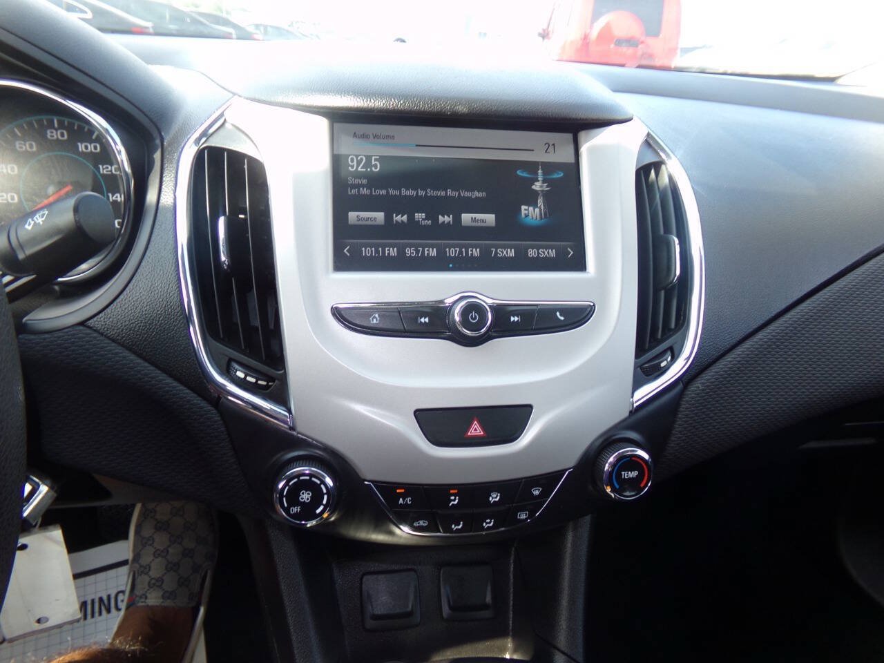 Used 2017 Chevrolet Cruze LS FWD image 46