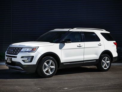 Used 2017 Ford Explorer XLT w/ Equipment Group 202A