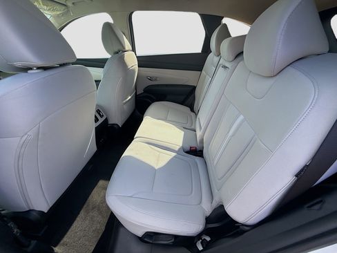 New 2026 Hyundai Tucson SEL image 18