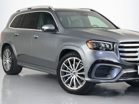 Certified 2025 Mercedes-Benz GLS 450 4MATIC w/ AMG Line Exterior image 16