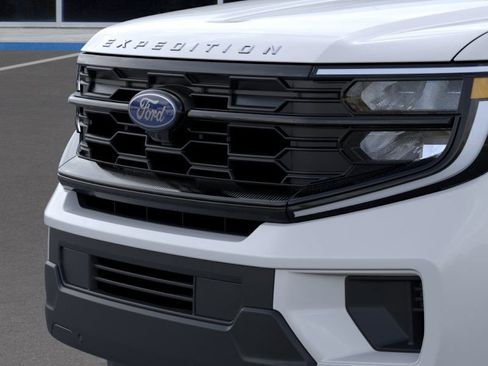 New 2026 Ford Expedition Active image 46