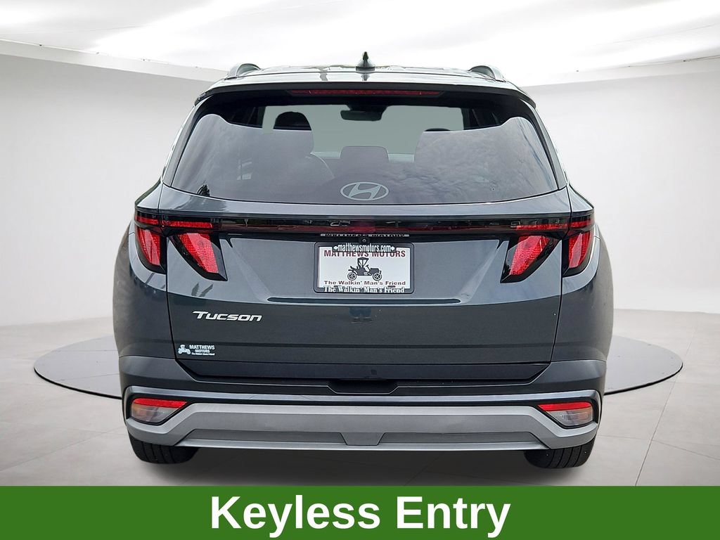 Used 2025 Hyundai Tucson SEL FWD image 6