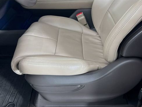 Certified 2022 Lincoln Navigator 4WD image 24