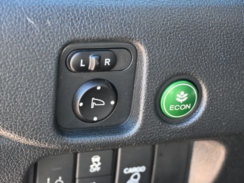 Used 2020 Honda Ridgeline Sport image 19
