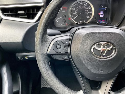 Used 2022 Toyota Corolla LE FWD image 24