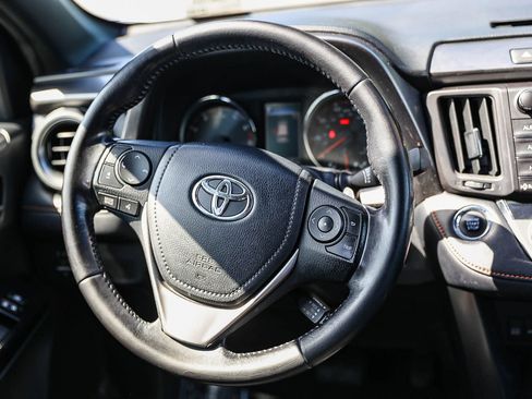 Used 2016 Toyota RAV4 SE FWD image 15