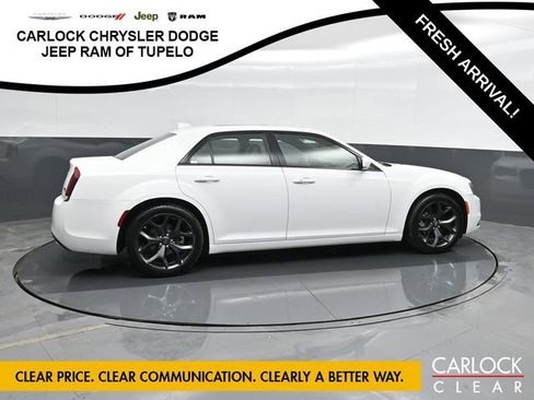 Used 2023 Chrysler 300 S image 4