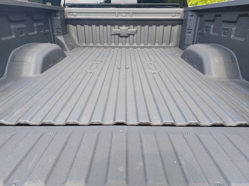 Used 2026 Chevrolet Silverado 2500 ZR2 w/ LPO, Dark Essentials Package AWD/4WD image 14