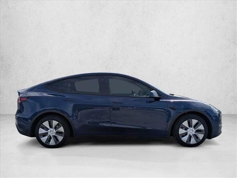 Used 2021 Tesla Model Y Long Range AWD/4WD image 4