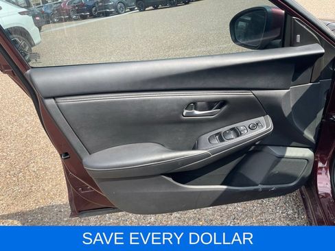 Used 2024 Nissan Sentra SV FWD image 13