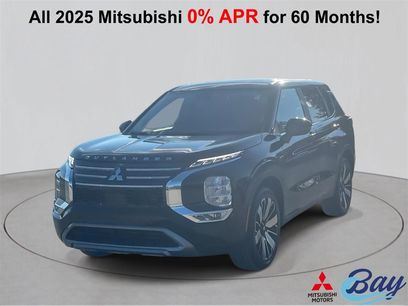 New 2025 Mitsubishi Outlander SE