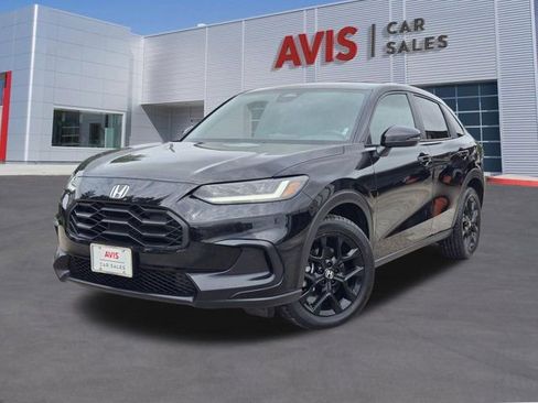 Used 2025 Honda HR-V Sport image 1