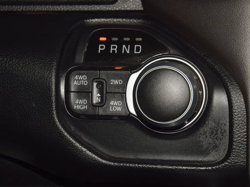 Used 2020 RAM 1500 Big Horn AWD/4WD image 35