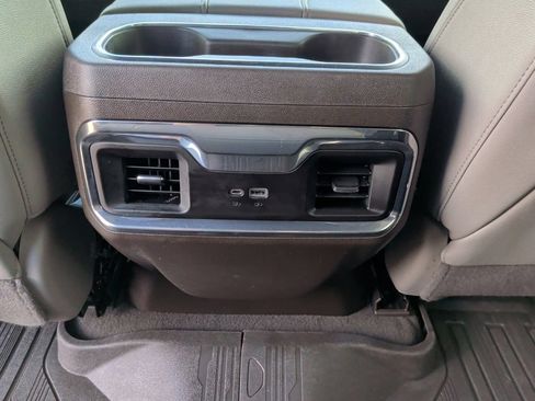 Used 2023 GMC Sierra 1500 SLT w/ SLT Premium Package AWD/4WD image 41