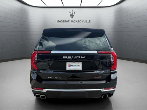 Used 2025 GMC Yukon XL Denali AWD/4WD image 44