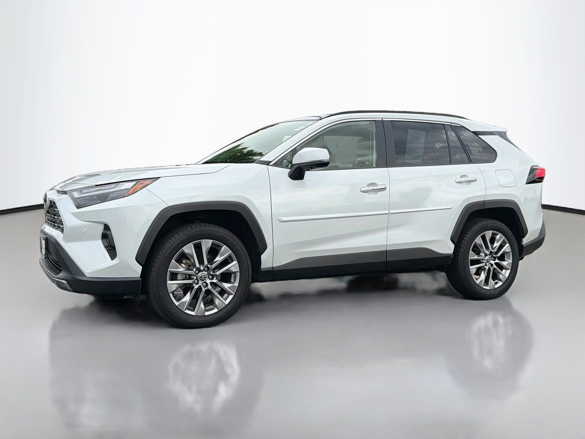 Used 2024 Toyota RAV4 Limited w/ Advanced Technology Package AWD/4WD image 3