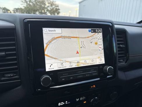 Used 2024 Nissan Frontier Pro-X image 20