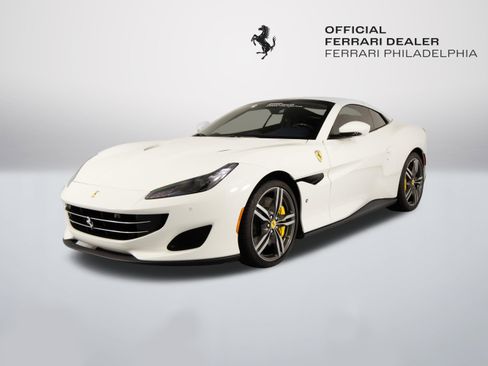 Certified 2020 Ferrari Portofino RWD image 4