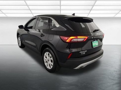 Used 2023 Ford Escape Active AWD/4WD image 9