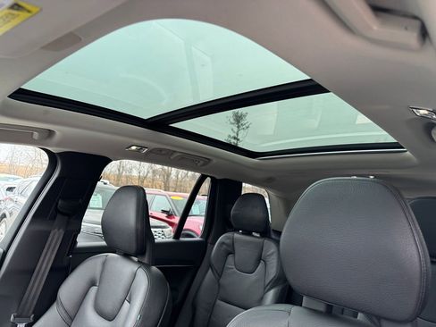 Used 2020 Volvo XC90 T6 Momentum w/ Protection Package Premier AWD/4WD image 34
