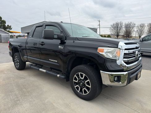 Used 2016 Toyota Tundra SR5 w/ TRD Off Road Package image 3