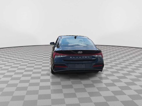 Used 2024 Hyundai Elantra Limited FWD image 7