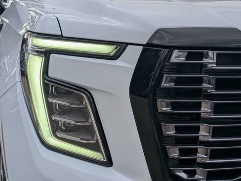 New 2026 GMC Yukon Denali Ultimate w/ LPO, Floor Liner Package image 9