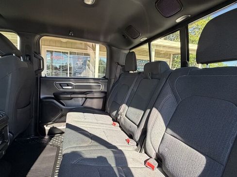 Used 2021 RAM 1500 Big Horn AWD/4WD image 14
