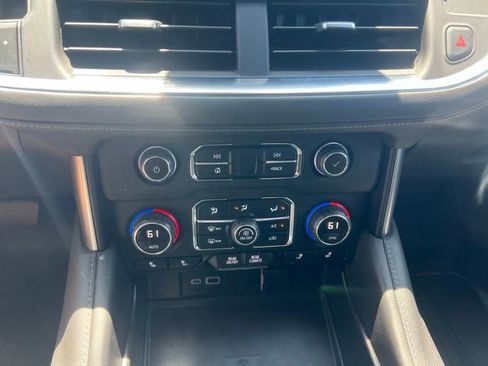 Used 2023 Chevrolet Tahoe Z71 w/ Z71 Off-Road Package AWD/4WD image 6