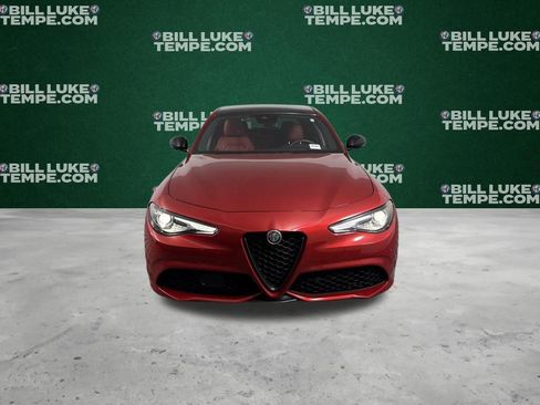 Used 2023 Alfa Romeo Giulia Veloce RWD image 5