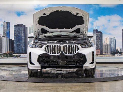 Used 2026 BMW X6 xDrive40i image 4