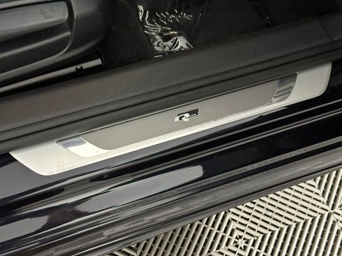 Used 2018 Volkswagen Passat 2.0T R-Line w/ R-Line Lighting Package image 19